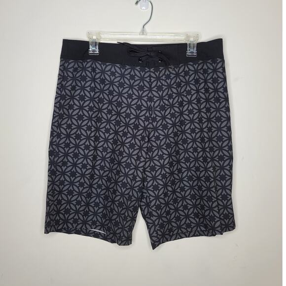 NEW Mossimo Supply Co swim board shorts LOT - green camo / black geometric - 34 - Picture 2 of 10